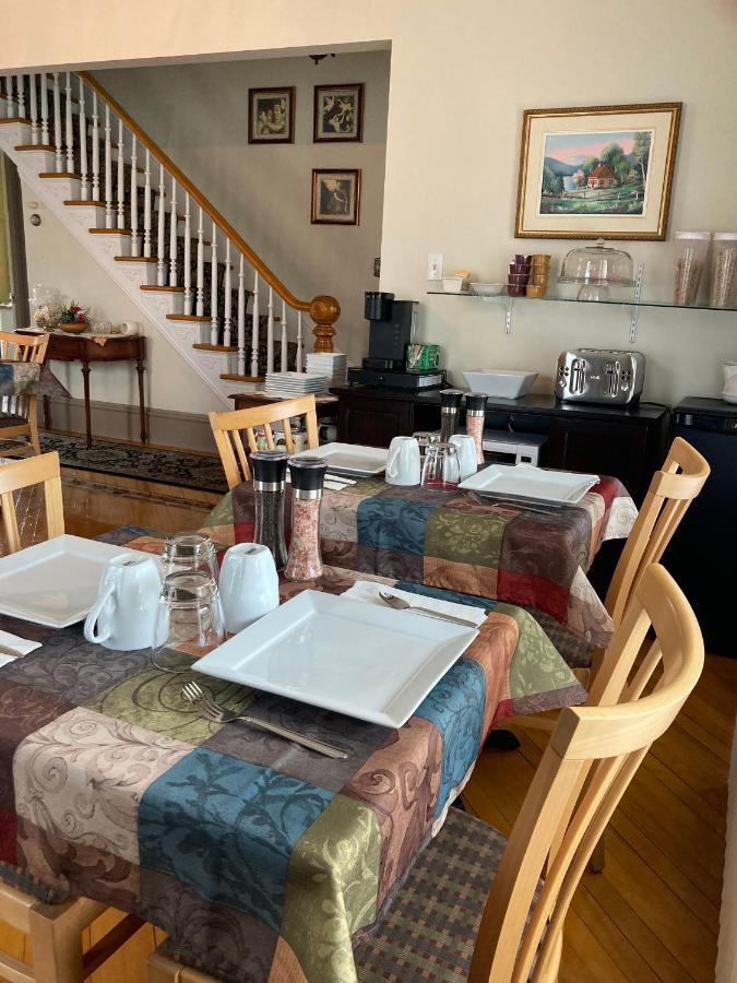 Bed and Breakfast Chez L'Doc Saint-Prosper Экстерьер фото